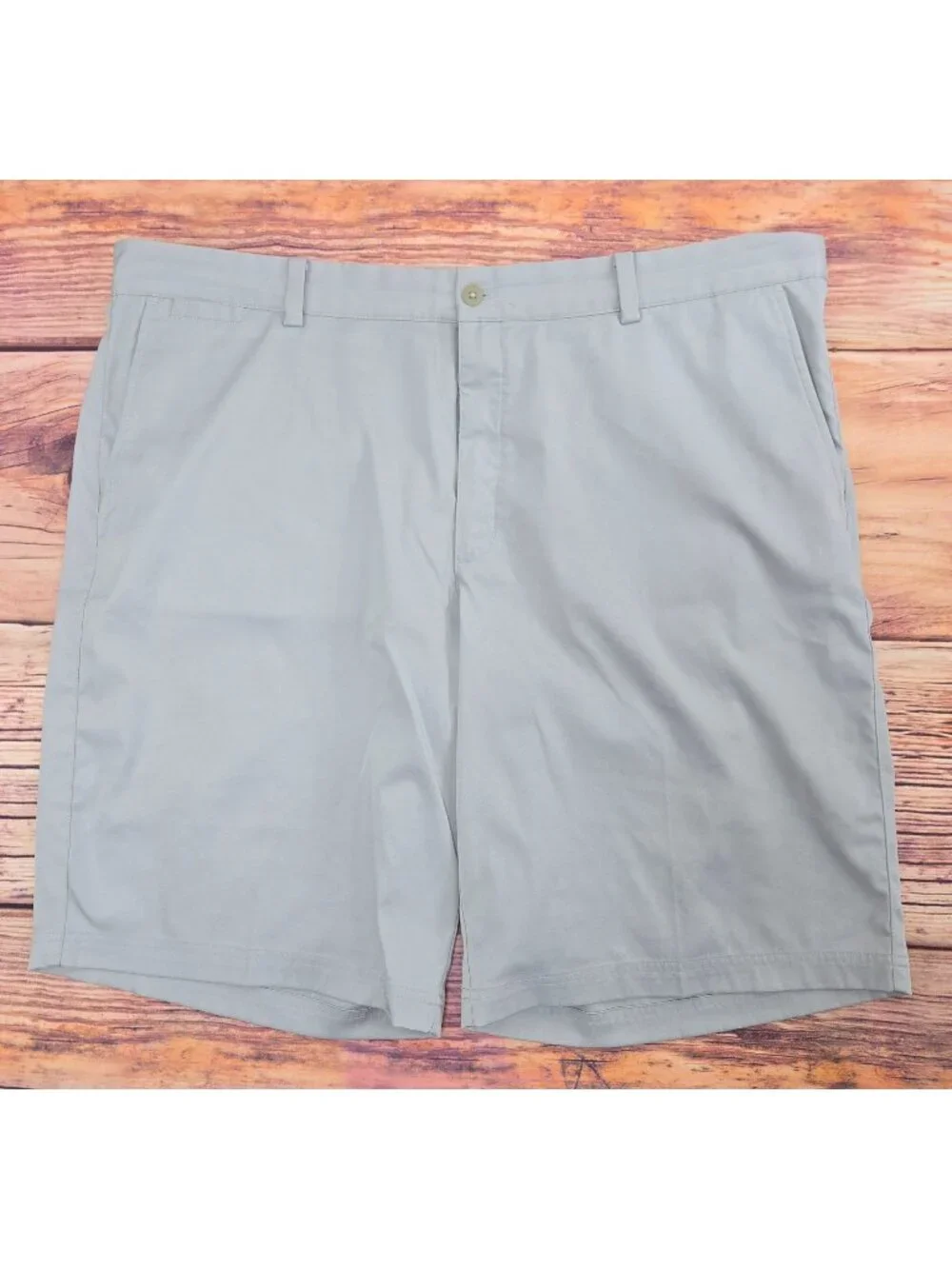 Nike Golf Dri-Fit Standard Fit Light Gray Shorts Size 40